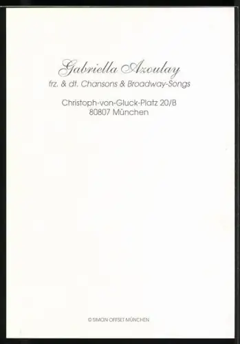 AK Musikerin Gabriella Azoulay in rotem Pullover und runden Ohrringen, Autograph