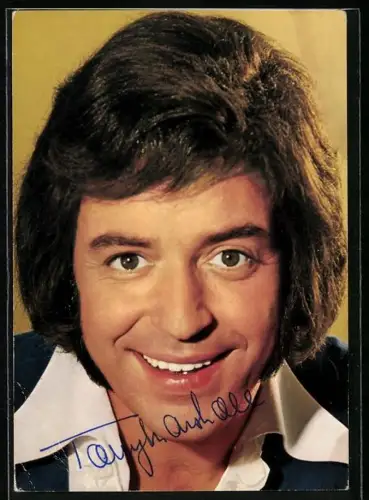 AK Musiker Tony Marshall lächelt in die Kamera, Autograph