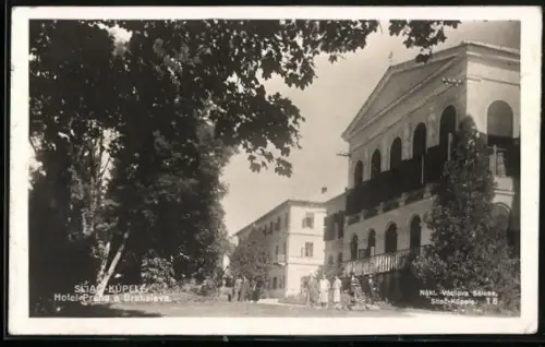 AK Sliac, Hotel Praha a Bratislava