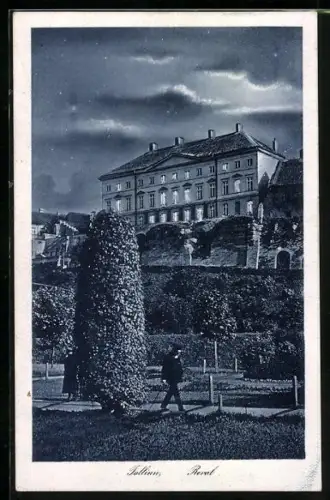 AK Reval, Parkanlagen und Mauer