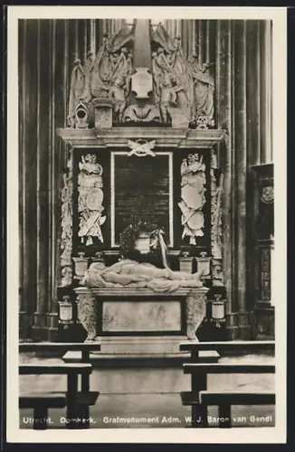 AK Utrecht, Domkerk, Grafmonument Adm. W. J. Baron van Gendt