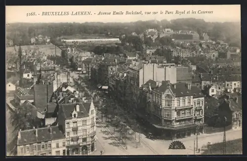AK Bruxelles-Laeken, Avenue Emile Bockstael, vue sur le Parc Royal et les Casernes