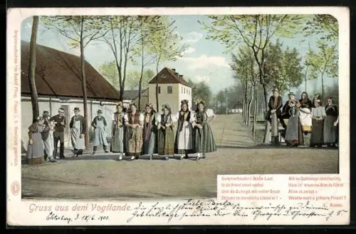 AK Strassenpartie mit Frauen in vogtländischer Tracht, Gedicht von L. Riedel