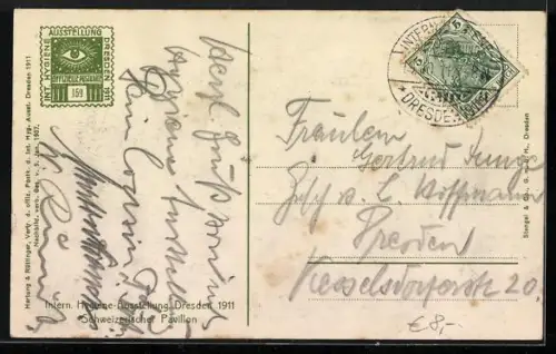AK Dresden, Internationale Hygiene-Ausstellung 1911, Schweizer Pavillon, Spaziergänger