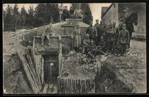 AK St. Martin, Landhaus Bombensicher mit Soldaten