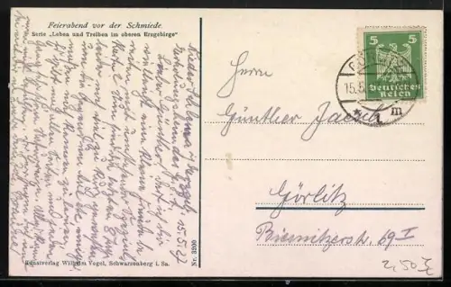 AK Feierabend vor der Schmiede, sächsische Tracht