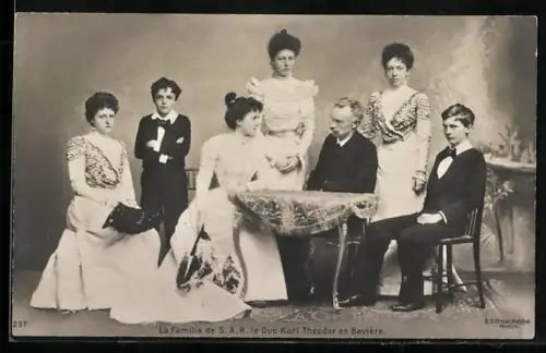 AK Karl Theodor von Bayern mit Familie