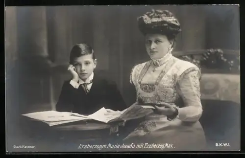 AK Erzherzogin Maria Josefa mit Erzherzog Max von Österreich