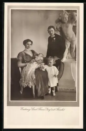 AK Erzherzog Carl Franz mit Herzogin Zita von Österreich und Kindern