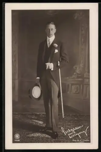 AK Kronprinz Wilhelm von Preussen in Anzug mit Zigarette und Spazierstock