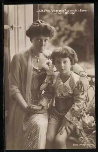AK I.K.H. Frau Prinzessin Rupprecht von Bayern mit Prinz Albrecht