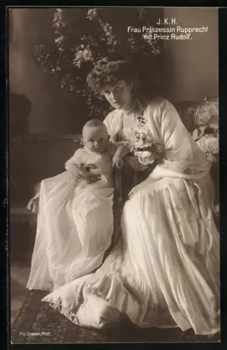 AK Frau Prinzessin Rupprecht von Bayern mit Prinz Rudolf