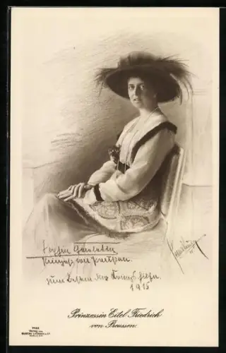 AK Prinzessin Eitel Friedrich von Preussen sitzt auf Stuhl