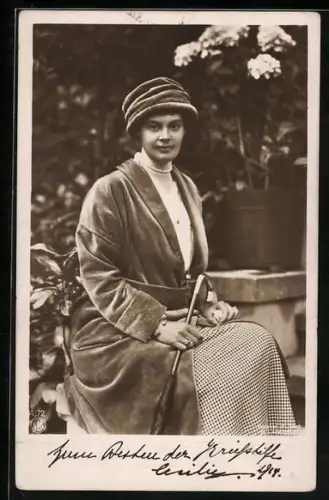 AK Kronprinzessin Cecilie, Zu Gunsten der Kriegshilfe