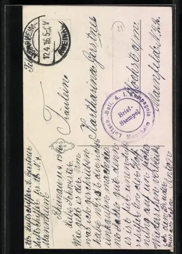 Künstler-AK Kleiner Soldat in Uniform mit Pfeife, Frechdachs in Feldgrau