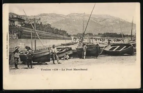 AK Toulon, Le Port Marchand