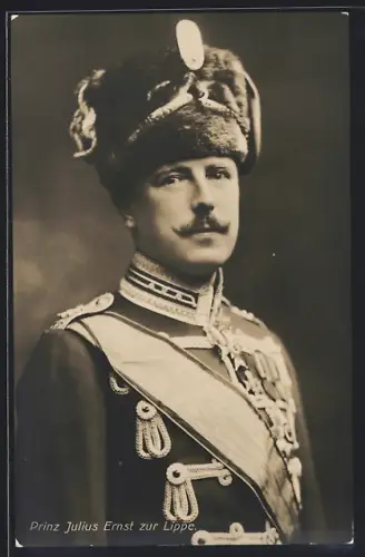AK Prinz Julius Ernst von Schaumburg-Lippe in Uniform