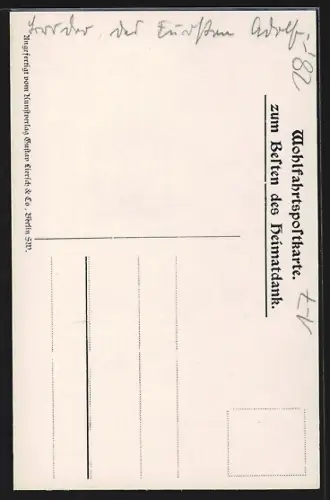 AK Prinz Heinrich von Schaumburg-Lippe in einem Stuhl sitzend