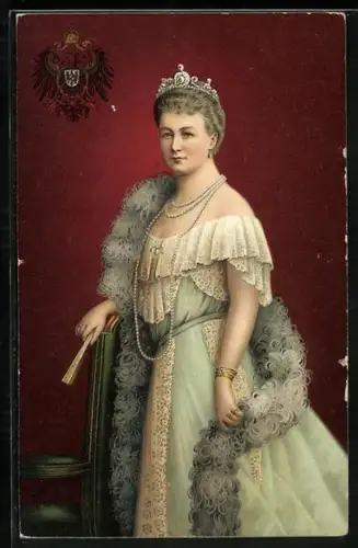 AK Kaiserin Augusta Victoria mit Krone und Fächer