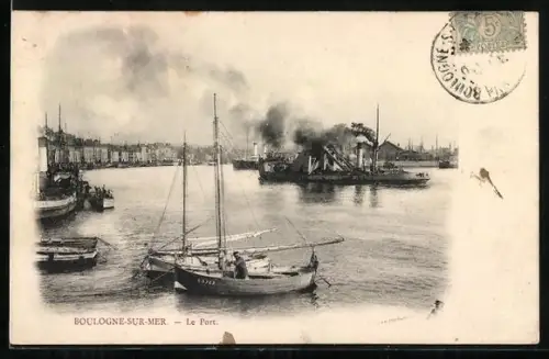 AK Boulogne-sur-Mer, Le Port, Hafen mit kleinen Fischerbooten