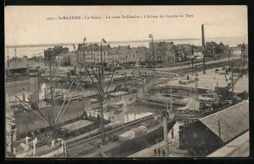 AK St-Nazaire, Le Bassin, L`écluse de l`entrée du Port