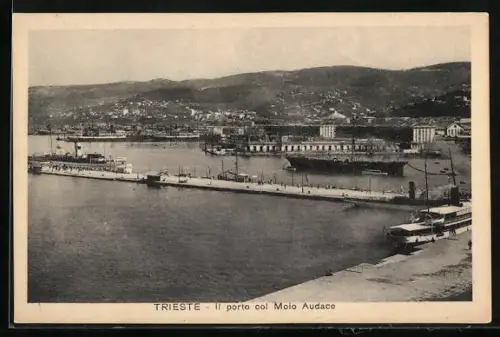 AK Trieste, Il porto col Molo Audace