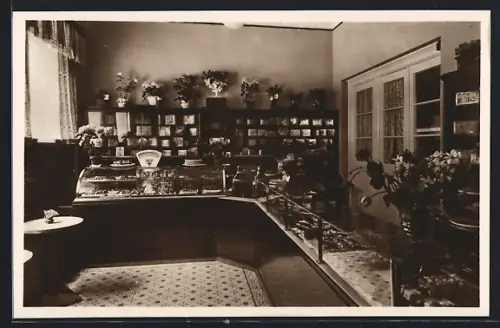 AK Coburg, Konditorei und Kaffee Schilling, Mohrenstrasse 23, Innenansicht