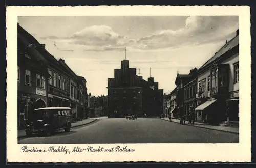 AK Parchim i. Mecklbg., Alter Markt mit Rathaus