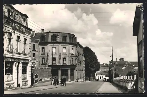 AK Fourmies /Nord, Rue de Grenoble, Strassenpartie
