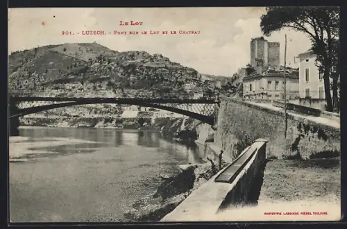 AK Luzech, Pont sur le Lot et le Château