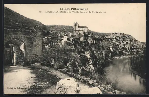 AK St-Cirq-Lapopie, La Vieille Porte et la Vallée du Lot