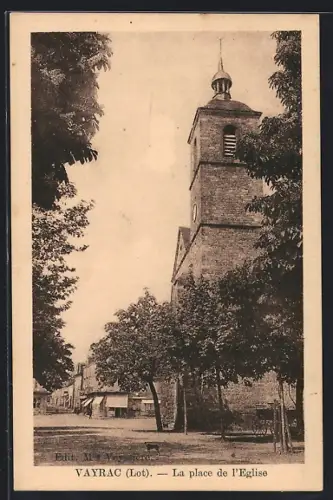 AK Vayrac /Lot, La place de l`Église