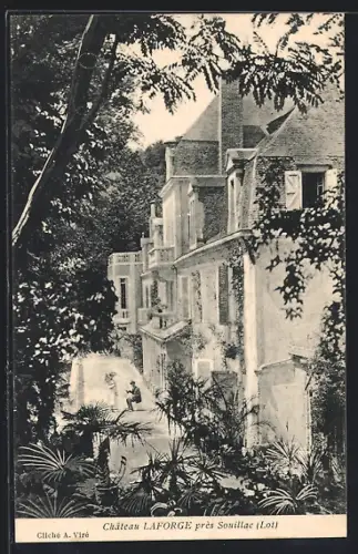 AK Souillac /Lot, Château Laforge entouré de verdure