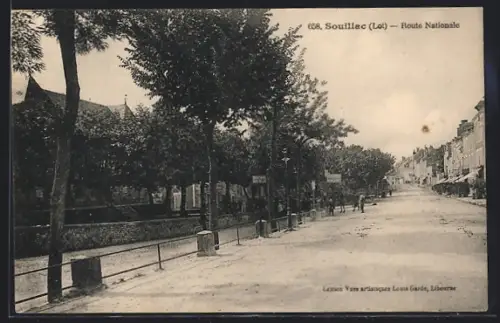 AK Souillac /Lot, Route Nationale avec arbres et bâtiments adjacents