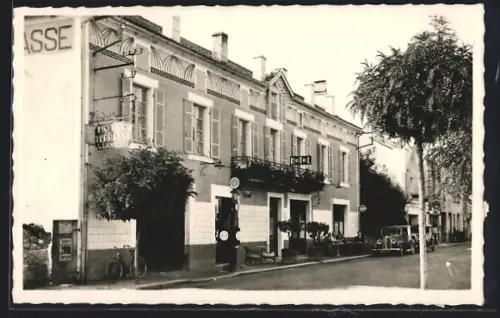 AK Prayssac, Lot, Grand`Rue et Hôtel de la Terrasse