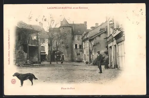 AK Lacapelle-Marival, Place du Fort avec chien et habitants