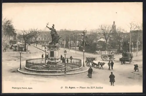AK Agen, Place du XIV Juillet avec statue et attelage de chevaux