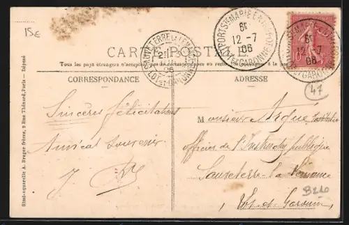 AK Port-Sainte-Marie, École Laïque de Garcons et élèves devant l`entrée