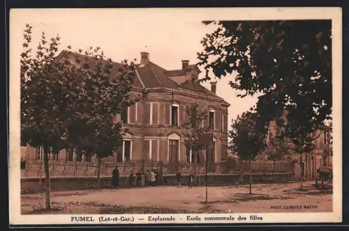 AK Fumel /Lot-et-Gar., Esplanade, École communale des filles