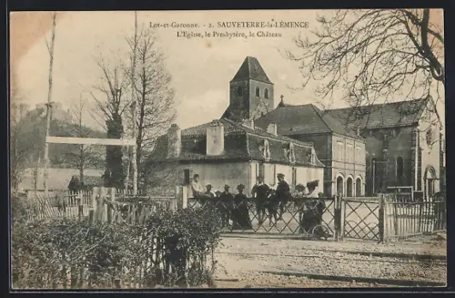 AK Sauveterre-la-Lémence /Lot-et-Garonne, L`Église, le Presbytère, le Château