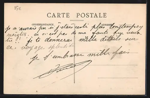 AK Fumel, Rue de la République animée avec voitures et passants