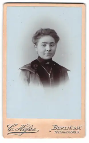 Fotografie C. Hesse, Berlin, Teltower-Str. 3, Porträt einer jungen Frau