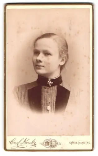 Fotografie Carl Krook, Christianstad, Porträt einer jungen Dame
