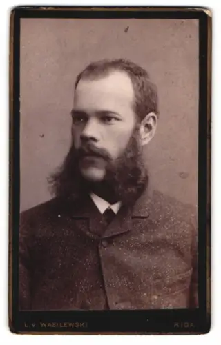 Fotografie L. V. Wasilewski, Riga, Mühlenstrasse 21, Porträt eines Herrn mit Bart