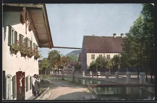 AK Oberammergau, Dorfpartie mit Pfarrhof