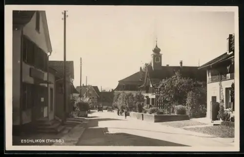 AK Eschlikon, Strassenpartie mit BP-Tankstelle