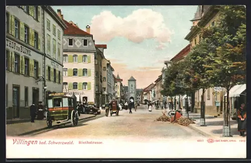 AK Villingen / Schwarzwald, Riethstrasse mit Gasthaus zur Blume und Blick zum Riettor