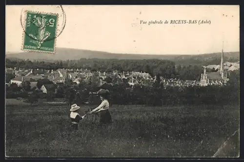 AK Riceys-Bas /Aube, Vue générale avec une mère et son enfant dans un champ