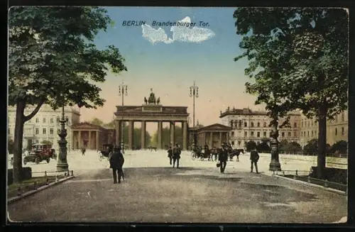 AK Berlin, Unter den Linden mit Brandenburger Tor
