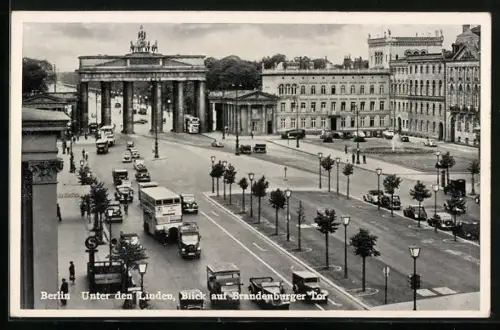 AK Berlin, Brandenburger Tor mit Unter den Linden